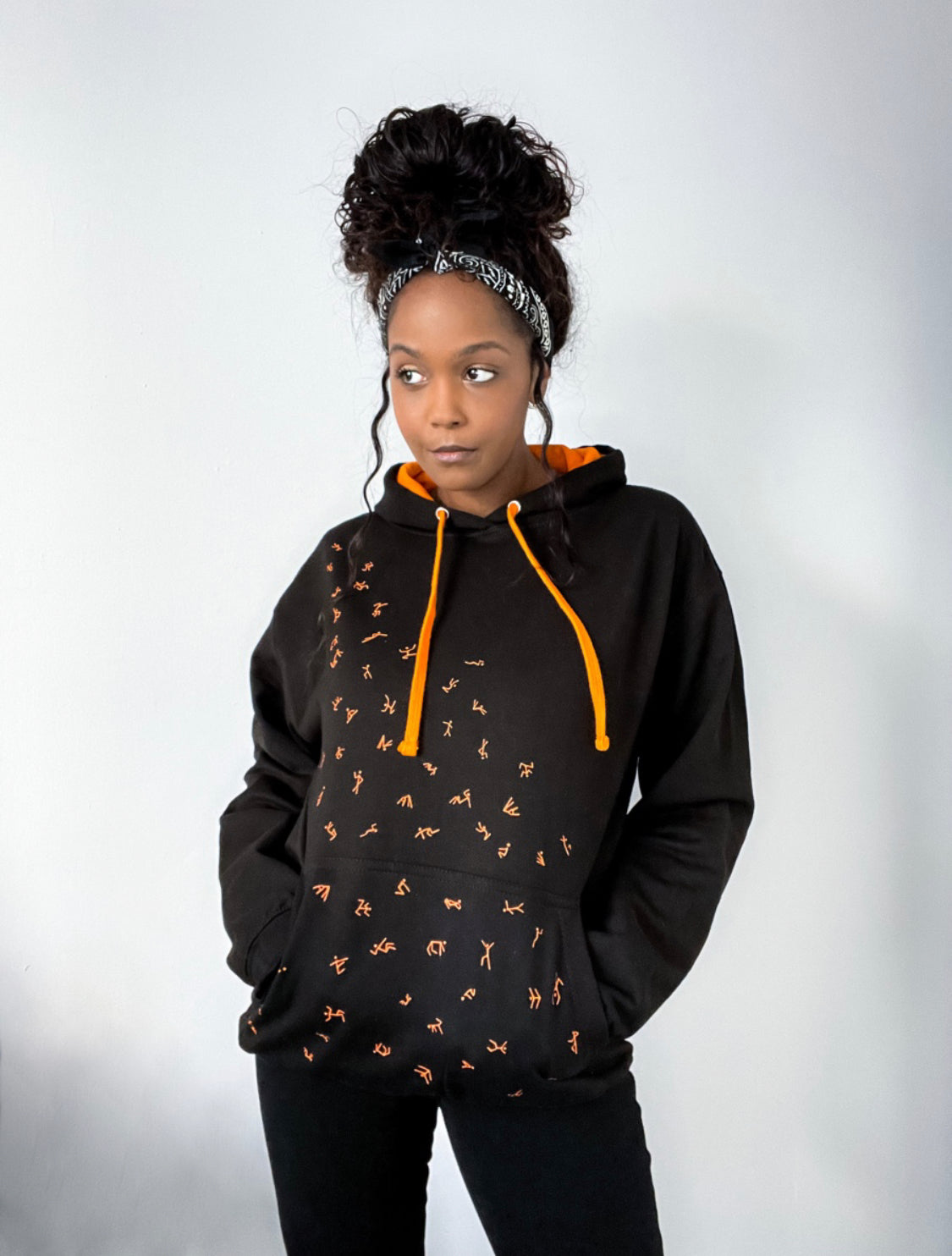 Stick figures hoodie, black/orange